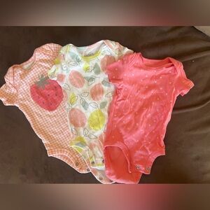 Carters onesie set